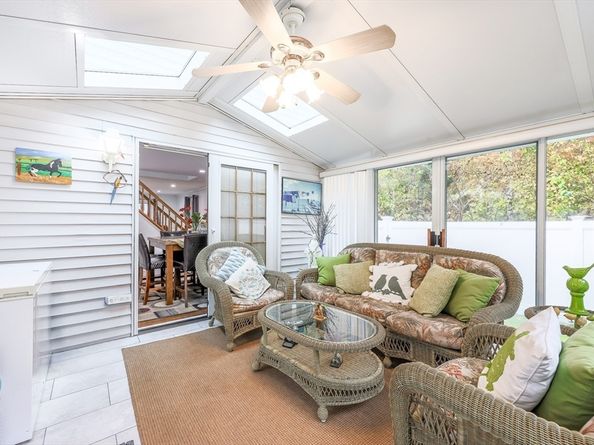 62 Edgemere Blvd, Shrewsbury MA 01545
