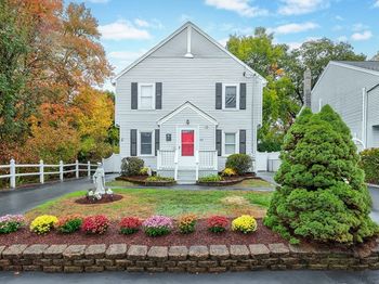 62 Edgemere Blvd