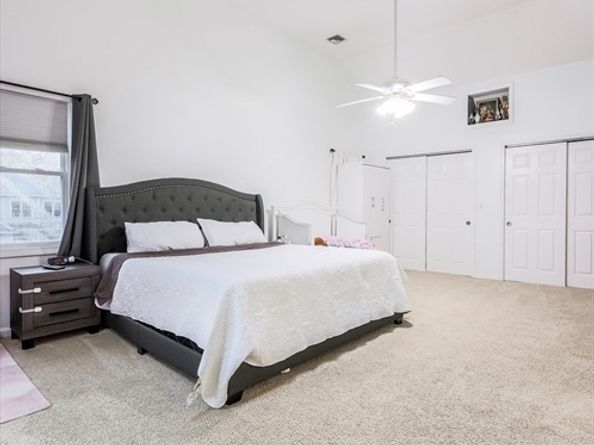 62 Edgemere Blvd, Shrewsbury MA 01545
