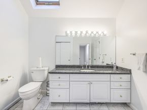 62 Edgemere Blvd, Shrewsbury MA 01545