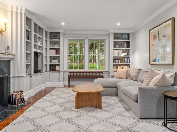 39 Valentine Park, Newton MA 02465