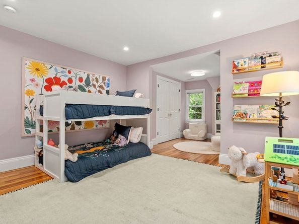 39 Valentine Park, Newton MA 02465