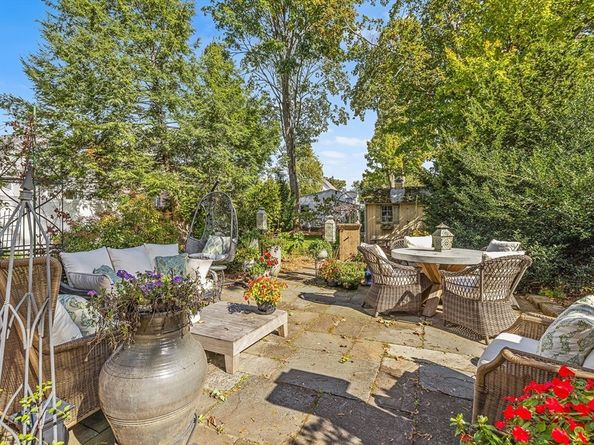 34 Cedar Street, Wakefield MA 01880