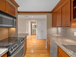 212 Humphrey Street 205, Marblehead MA 01945