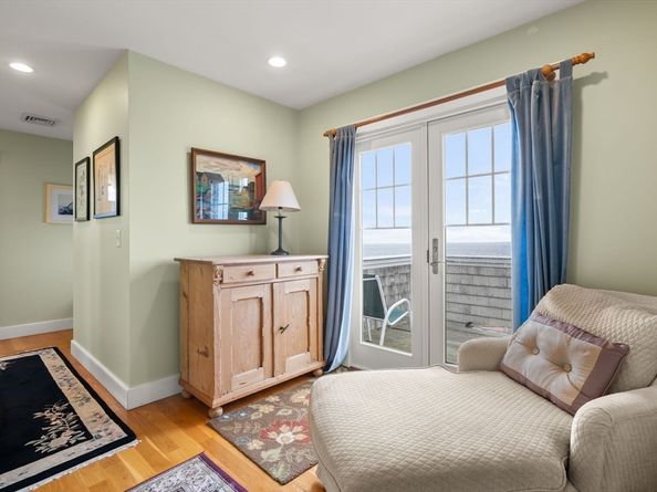 33 Oceanside Dr., Scituate MA 02066