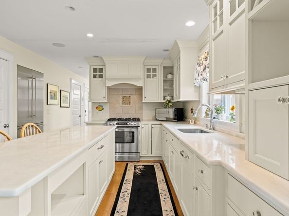 33 Oceanside Dr., Scituate MA 02066