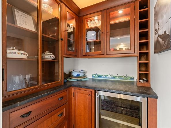 33 Oceanside Dr., Scituate MA 02066