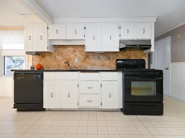 1 Linda Road, Sharon MA 02067
