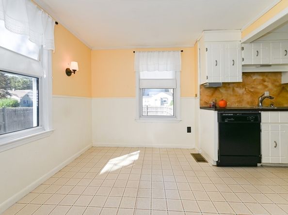 1 Linda Road, Sharon MA 02067