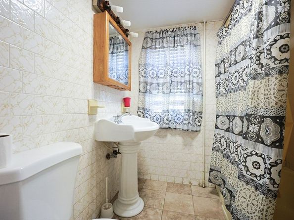 70 Chester Avenue, Chelsea MA 02150