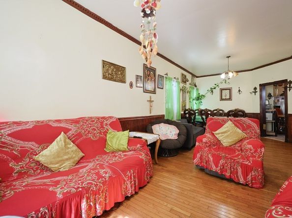 70 Chester Avenue, Chelsea MA 02150