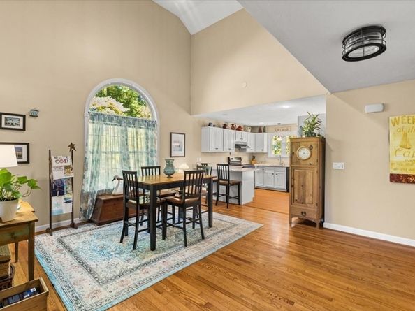 6 Rock Marsh Rd A, Wareham MA 02571