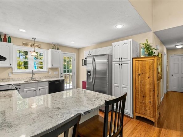6 Rock Marsh Rd A, Wareham MA 02571