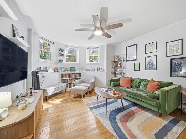 15 Trowbridge St 12A, Cambridge MA 02138