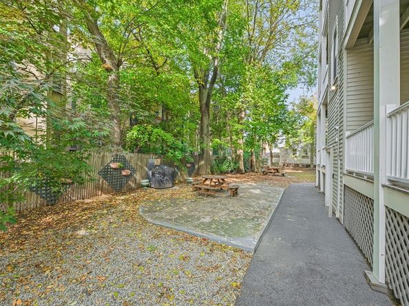 15 Trowbridge St 12A, Cambridge MA 02138