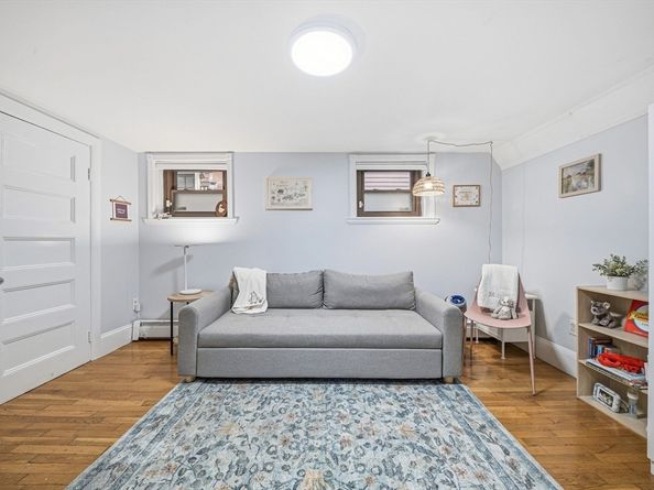 15 Trowbridge St 12A, Cambridge MA 02138