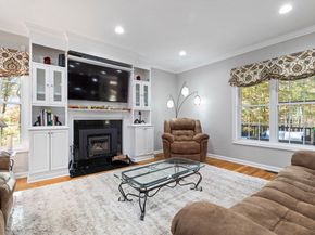 16 Hilltop Dr, Douglas MA 01516