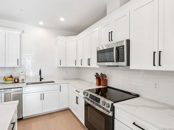 62 Foundry 204, Wakefield MA 01880