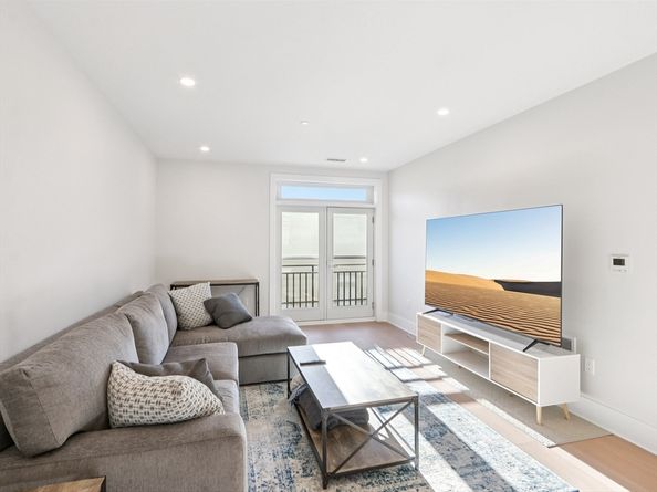 62 Foundry 204, Wakefield MA 01880