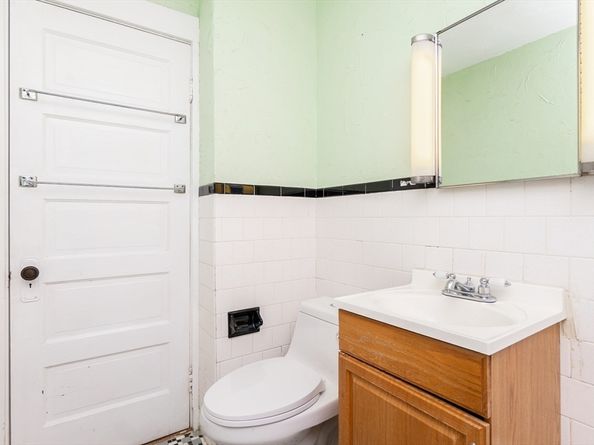 22 Conant Rd, Quincy MA 02171