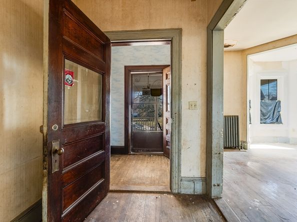 28 Thornton Park, Winthrop MA 02152