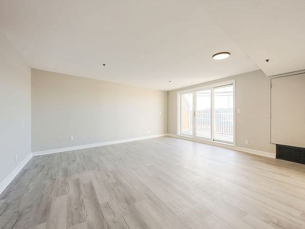 348 Rantoul Street 202, Beverly MA 01915