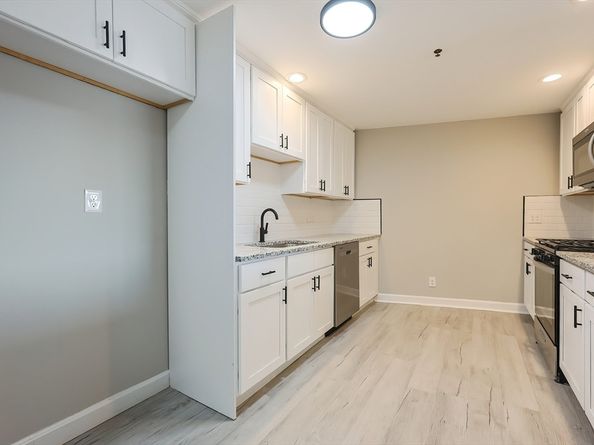 348 Rantoul Street 202, Beverly MA 01915