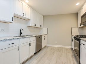 348 Rantoul Street 202, Beverly MA 01915