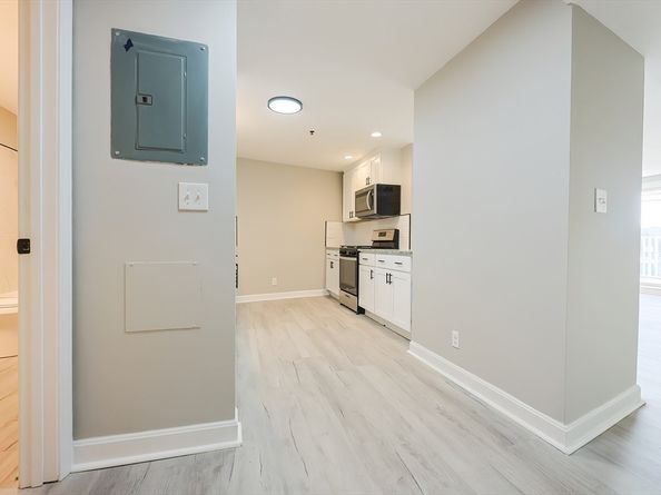 348 Rantoul Street 202, Beverly MA 01915