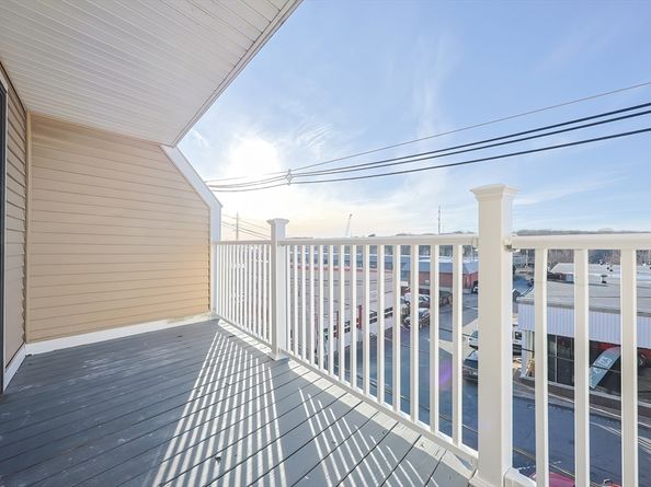 348 Rantoul Street 202, Beverly MA 01915