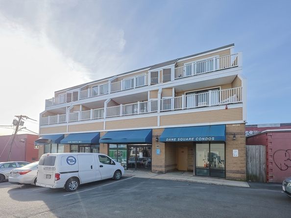 348 Rantoul Street 202, Beverly MA 01915