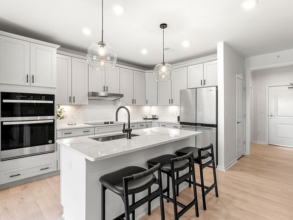 320 Martins Landing 410, North Reading MA 01864