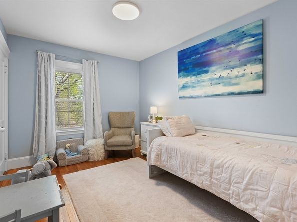 20 Wilbur St, Weymouth MA 02190