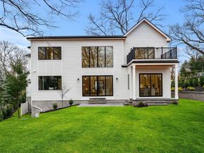 128 Charlemont, Newton MA 02461