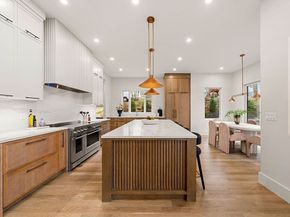 128 Charlemont, Newton MA 02461