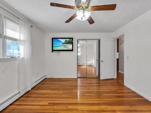 15 Briarcliff Lane, Paxton MA 01612