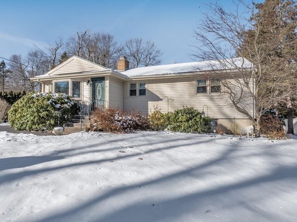 15 Briarcliff Lane, Paxton MA 01612