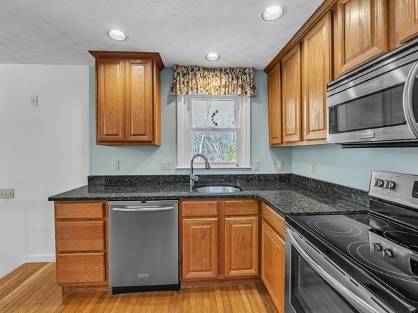 15 Briarcliff Lane, Paxton MA 01612