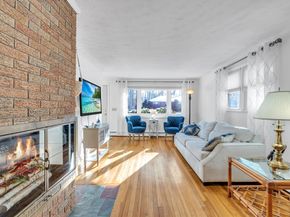 15 Briarcliff Lane, Paxton MA 01612