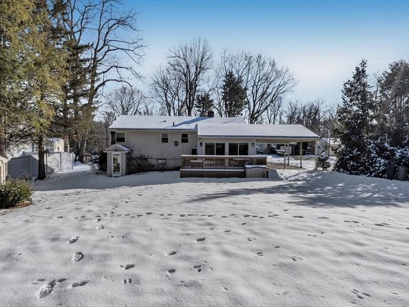 15 Briarcliff Lane, Paxton MA 01612