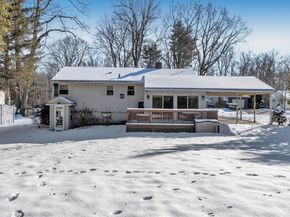 15 Briarcliff Lane, Paxton MA 01612