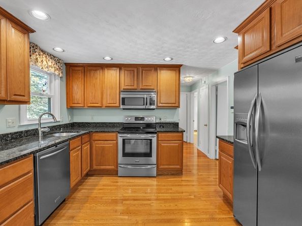 15 Briarcliff Lane, Paxton MA 01612