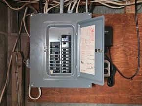 45 Pinewood Ave., Billerica MA 01821