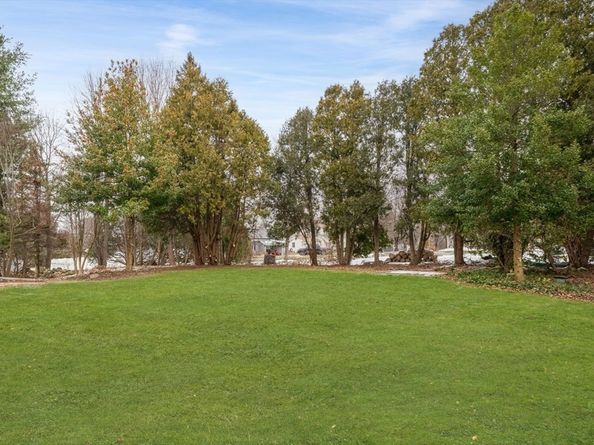 16 Ward Lane, Westborough MA 01581