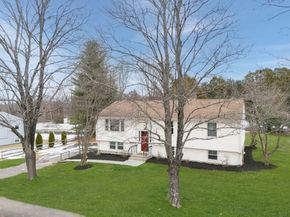 16 Ward Lane, Westborough MA 01581