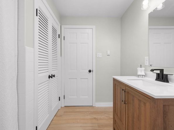 16 Ward Lane, Westborough MA 01581