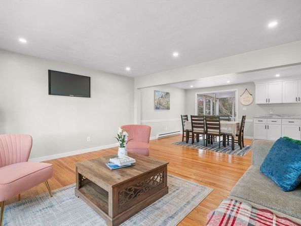 16 Ward Lane, Westborough MA 01581