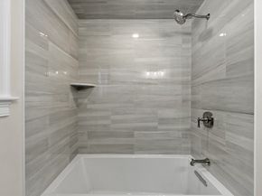 4 Richard Rd, Hudson MA 01749