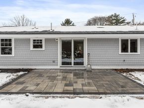 4 Richard Rd, Hudson MA 01749
