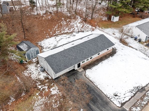 4 Richard Rd, Hudson MA 01749